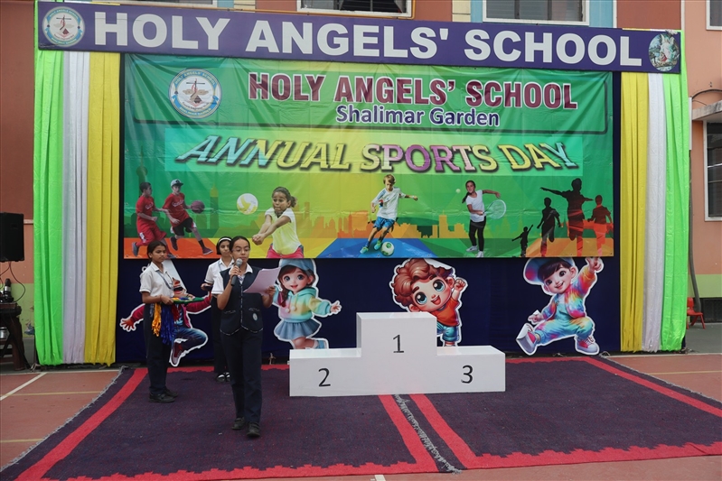 SPORTS DAY AWARD CEREMONY(CLASS PRE-PRIMARY & I)
